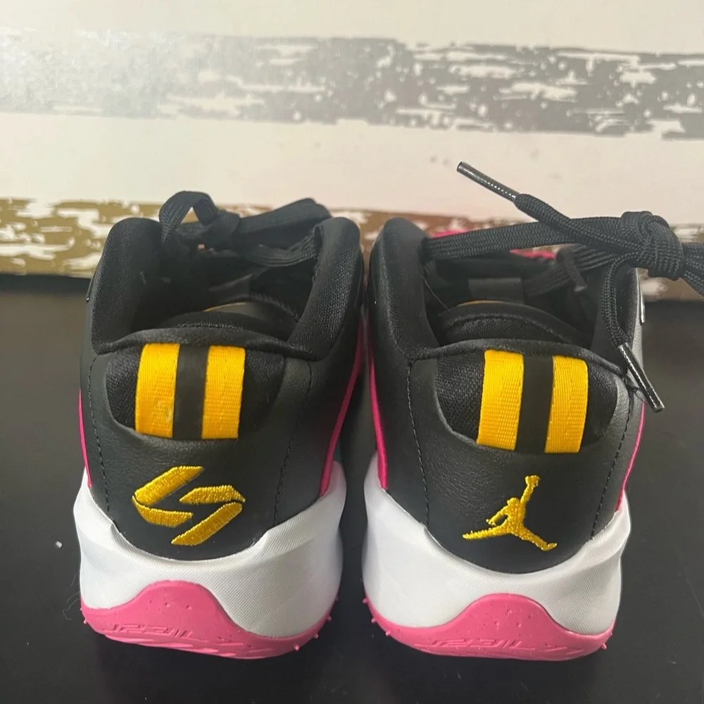 Jordan Luka 3 - Picture 3 of 9